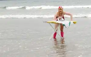 extreme_ironing