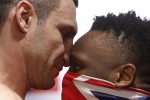 DERECK CHIRSORA SLAPS VITALI KLITSCHKO AT WEIGH-IN I couldn't have asked or a better video than this one to wake up to on this fine Saturday morning.