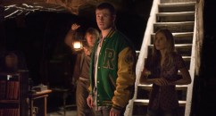 Read the Cabin in the Woods review and find out the horrors that lurk within. If you dare. 