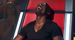 Seal ejaculates everywhere because some girl was really good at singing. 