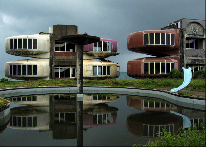 Sanzhi UFO houses - Still Water Storm