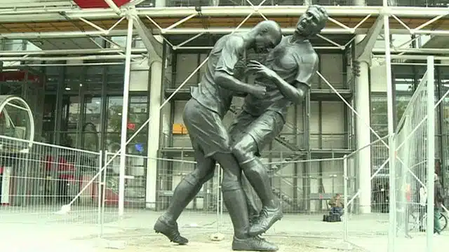 Zidane Headbutt Statue 3 Zidane Headbutt Statue 3