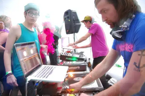 Serato DJ Serato DJ