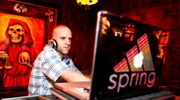 Serato DJ Serato DJ