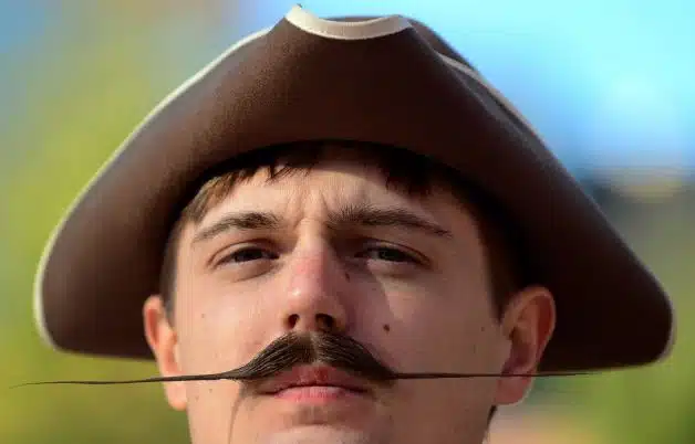 Moustache - English - Patrick Fette - Kentucky Moustache - English - Patrick Fette - Kentucky