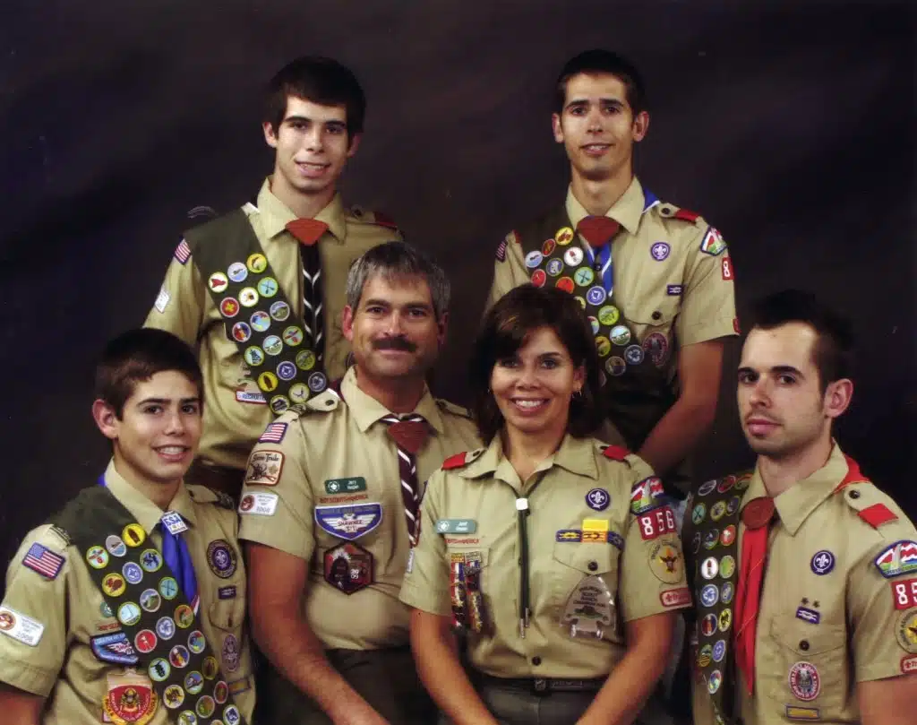 Sexy People - Scouts - Family Sexy People - Scouts - Family