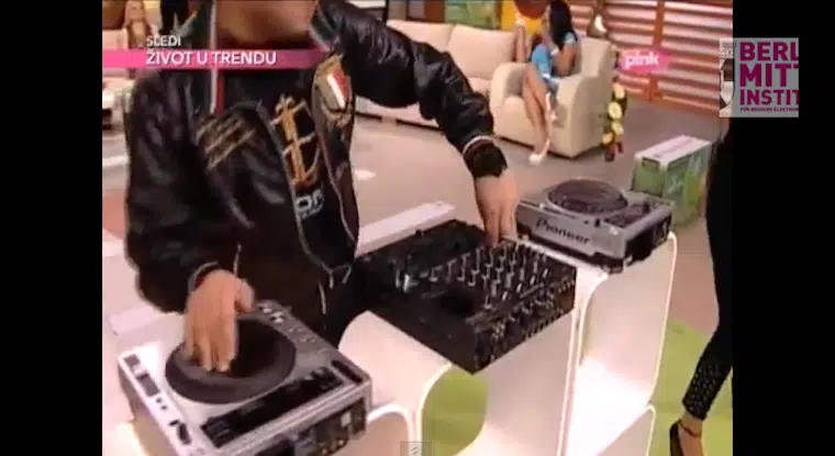 Fake DJ Fake DJ