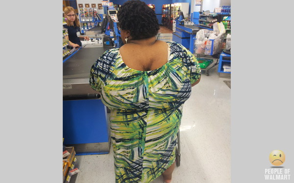 People of Walmart - Back Cleavage