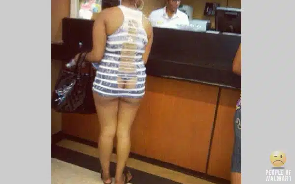 People of Walmart - Under Dressed People of Walmart - Under Dressed