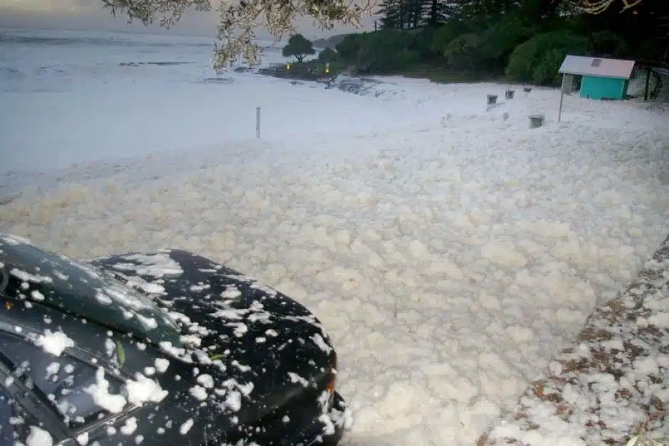 Australian Foam Storm Queensland - Beach House Australian Foam Storm Queensland - Beach House
