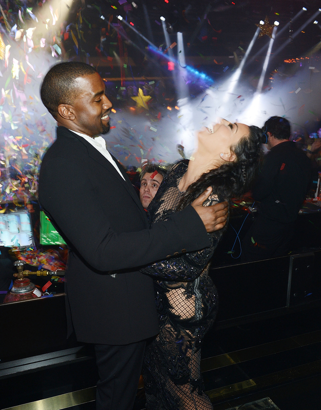 Kanye West Kim Kardashian NYE Photobomb 1