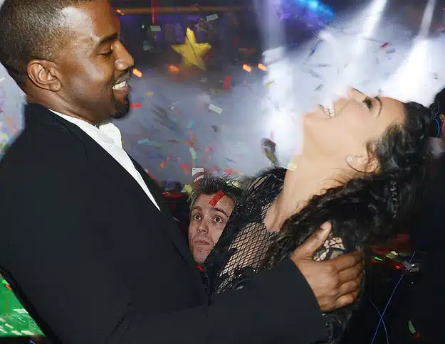 Kanye West Kim Kardashian NYE Photobomb 2 Kanye West Kim Kardashian NYE Photobomb 2