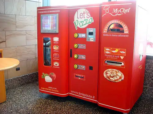 let's pizza let's pizza