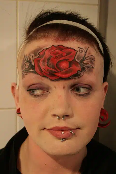 Rouslan Tomumaniantz - Tattoo Face Rose Rouslan Tomumaniantz - Tattoo Face Rose