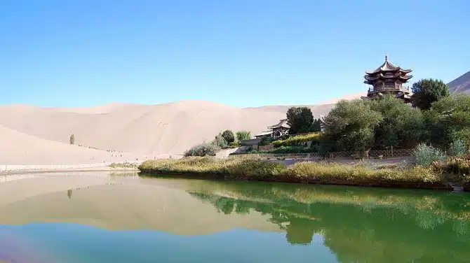 Crescent-Lake-2