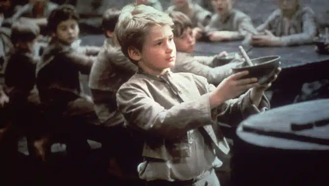 Mark Lester Oliver