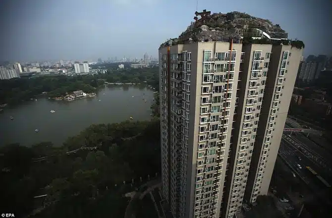 VILLA MOUNTAIN
