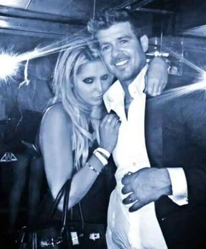 Robin Thicke Fan Wife