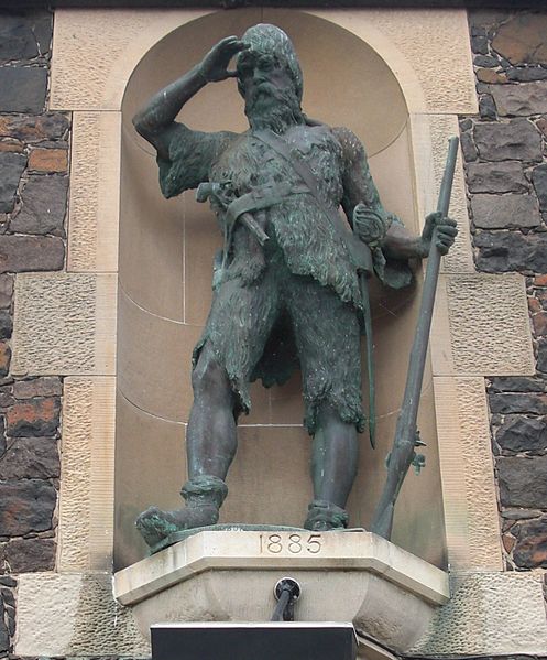 Alexander Selkirk - Statue