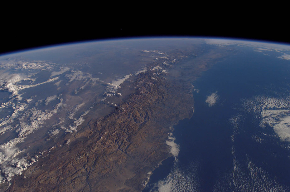Chile-as-seen-from-the-ISS-930x615