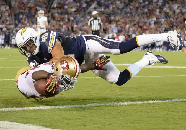 american football tackle