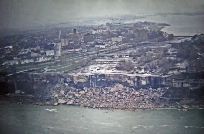 Historical Photos - Niagra