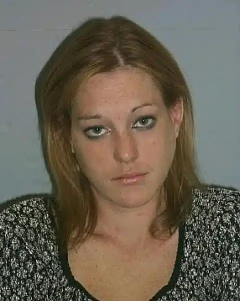 arrested_girl_01