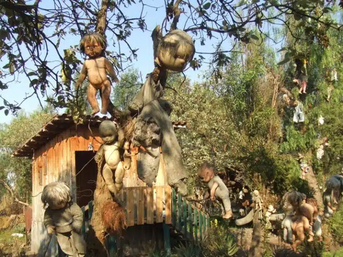 Bucket List - Doll Island Mexico 2