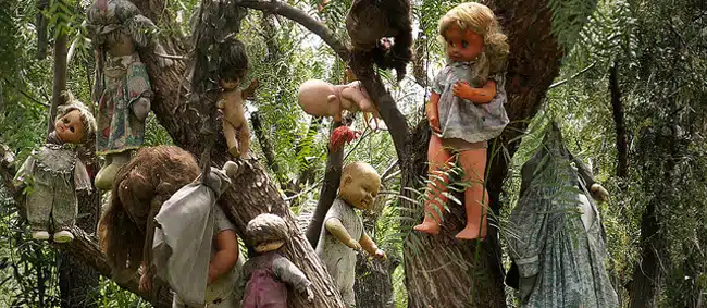Bucket List - Doll Island Mexico creepy