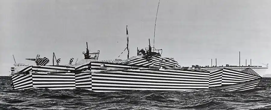 razzle_Dazzle-camouflage_ship4