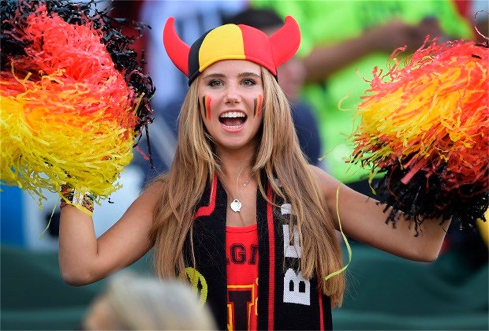 Whoops Belgian Super Fan Loses Her L Oreal Modelling