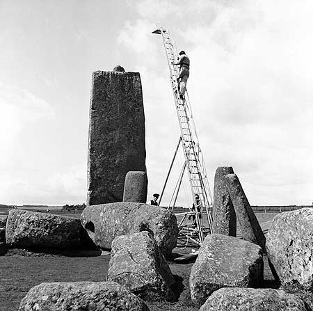 Stonehenge Built 1954 - ladder fix