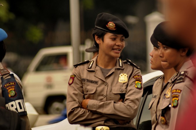 Indonesia-Police-Women - virginity test