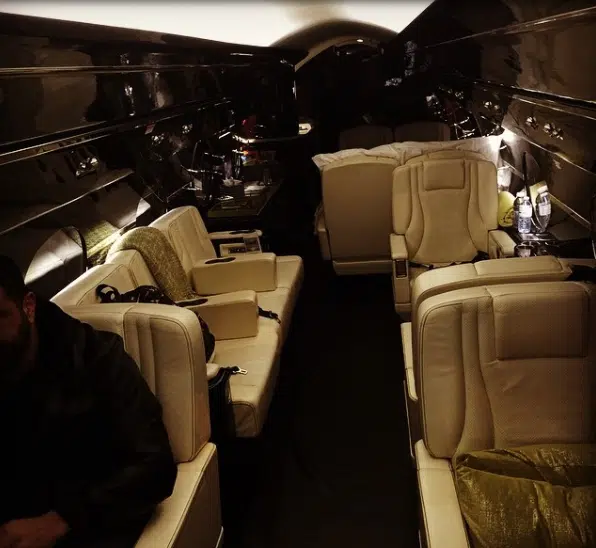 Justin Bieber Private Jet 2