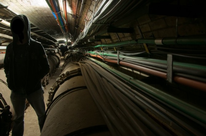 Place Hacking - Urban Explorer - Arterial GLC Cable Tunnel, London, United Kingdom