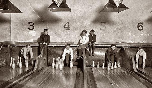 Jobs That No Longer Exist - Bowling Alley Pinsetter 2
