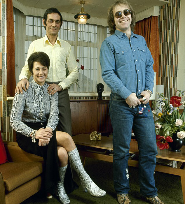 Elton John’s Mum Hired A Lookalike Of Him For Her 90th Birthday Because