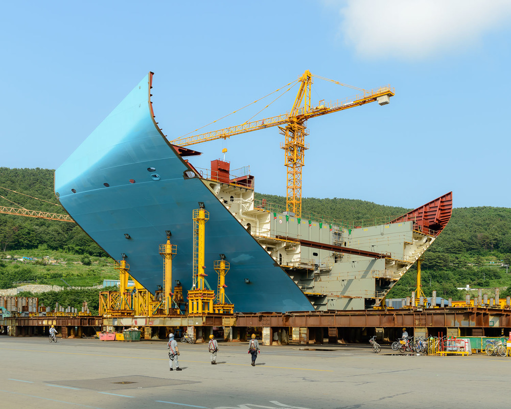 Alastair Philip Wiper - Building Biggest Ship In The World S Korea 2