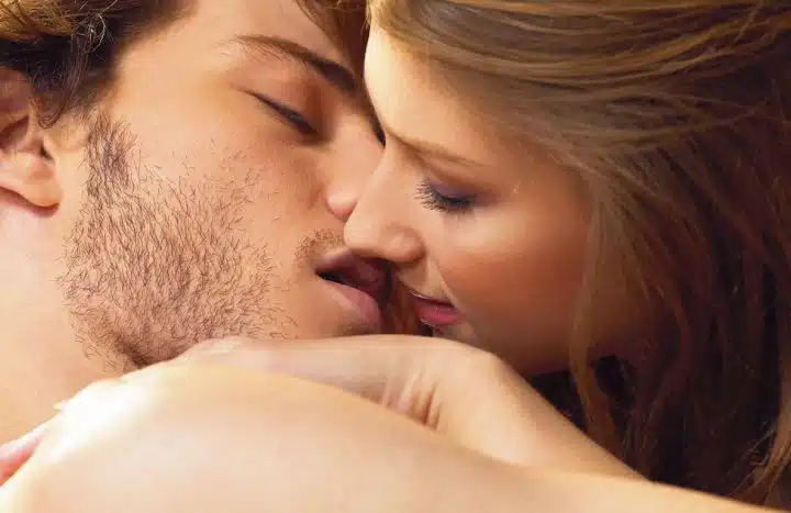 kiss