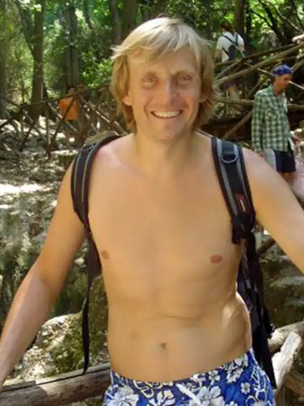 PIC BY CATERS NEWS - (PICTURED: Simon) - Is this Britains most prolific sperm donor? Meet the man whos fathered more than 800 children from selling his magic potion over Facebook for just 50 a pot. Simon Watson, 41, has been donating his sperm for 16 years and during that time hes fathered hundreds of children, with women giving birth to his offspring at least once a week. The rogue donor advertises his so-called magic potion on Facebook and other internet selling sites, and at just 50 a pot Simon has a constant stream of business and babies. Dad-of-three Simon, from Luton, north-west London, said: My friends and family know everything about what I do, Ive got no secrets. SEE CATERS COPY.