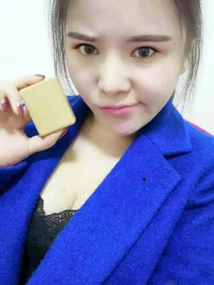 Pic shows: Current pictures of Xiaoxiao. A girl who gave herself a stunning new look with a liposuction has sent the ex boyfriend who dumped her for being too large a bar of soap made from her own fat. The woman also accompanied the soap with pictures of her new look, and then share them online as well where she was voted as "hot" and "cute" by fellow netizens. She said that the soap was for the ex-boyfriend who dumped her because she was too fat, and had called her names, which had forced to undergo liposuction. Identified only by her online nickname Xiaoxiao, the woman posted pictures on her personal social media account on popular microblogging website Sina Weibo, showing herself holding the bar of soap made from her fat. In a caption accompanying the photo, Xiaoxiao claimed the soap was one of several made after the successful liposuction operation. She said that as well as her ex-boyfriend she also plan to send them to his family as gifts during the upcoming Chinese New Year celebrations to show him what he was missing. The incredible scenes of revenge on social media soon made their way into mainstream media, which is now calling the soap saga XiaoxiaoÃs "ultimate form of revenge" for being a victim of so-called "fat shaming". XiaoxiaoÃs message to her ex also said he should use the soap to wash his mouth after he apparently said some nasty words to her about her physique before their break-up. Even netizens who felt the idea of making soap from human fat was disgusting could not help but applaud XiaoxiaoÃs well-publicised "victory" over her ex. (ends)