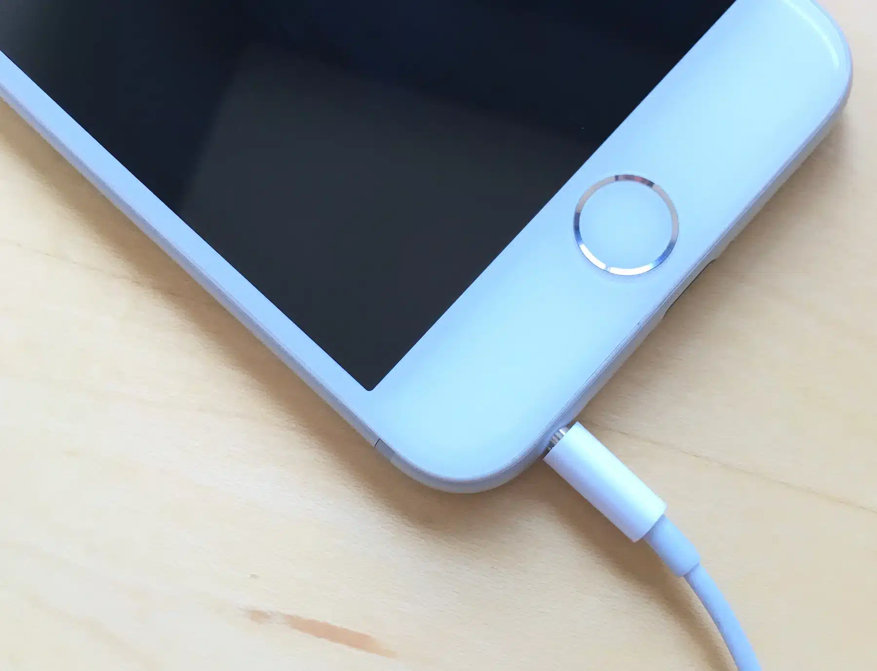 Headphone Port