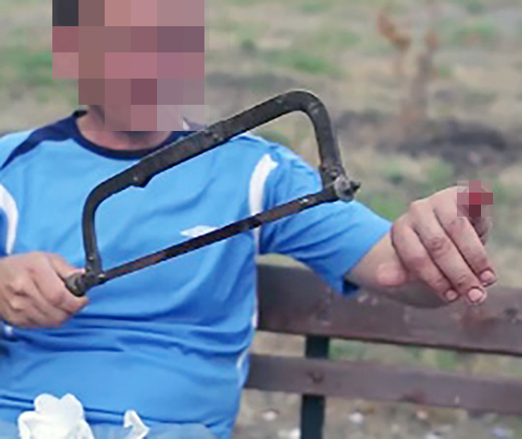 russian mob cut fingers off