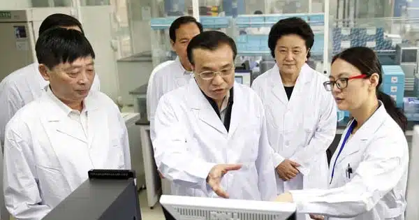 chinese-scientists-2