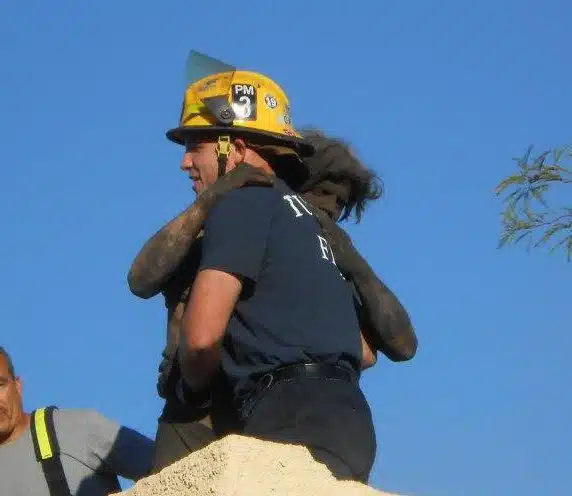 guy-stuck-chimney-5