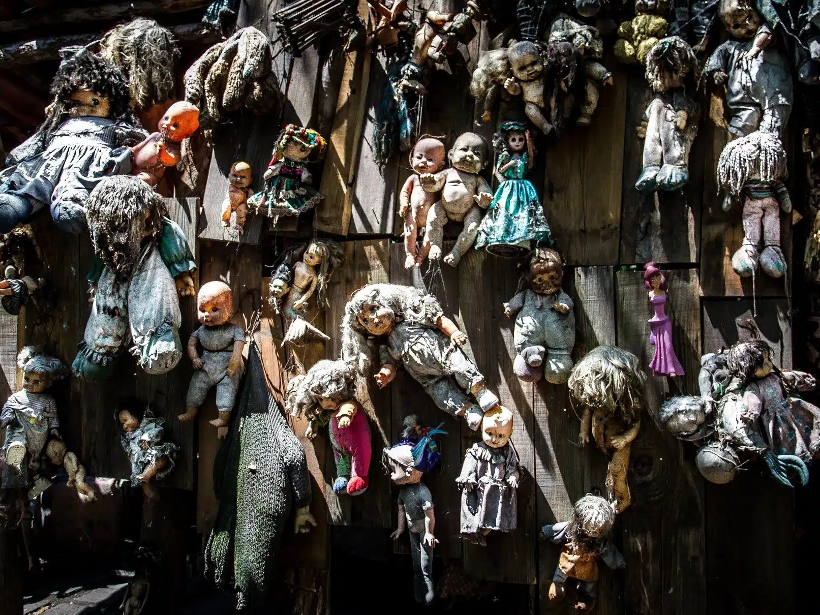 Island of the dolls