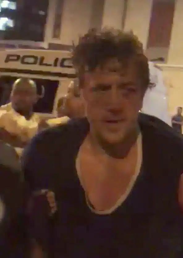 METROGRAB:Suspected Finsbury Park attacker is detained by police and members of the publicPhoto credit: Nawaf Atiq/ Facebookhttps://www.facebook.com/nawaf.atiq
