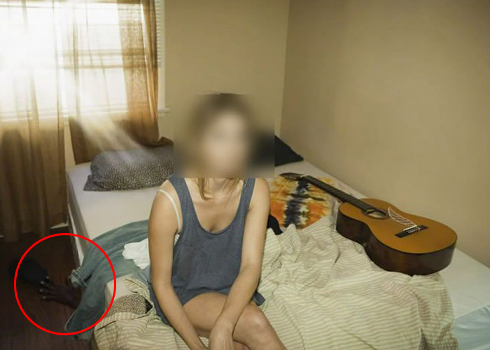 Husband Files For Divorce After Wife Sends Him This Bedroom Selfie