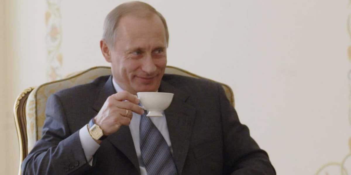 putin-tea-2.jpg