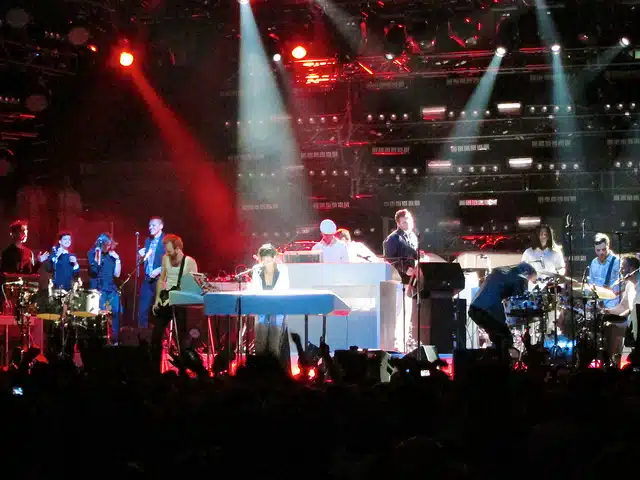 LCD FINAL GIG